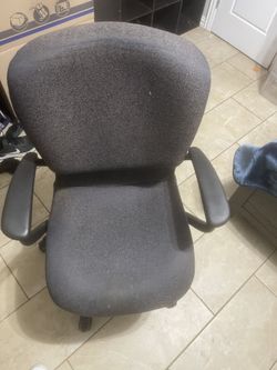 Office Chair Works Fine