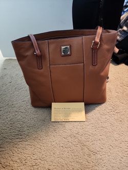 Dooney & Bourke