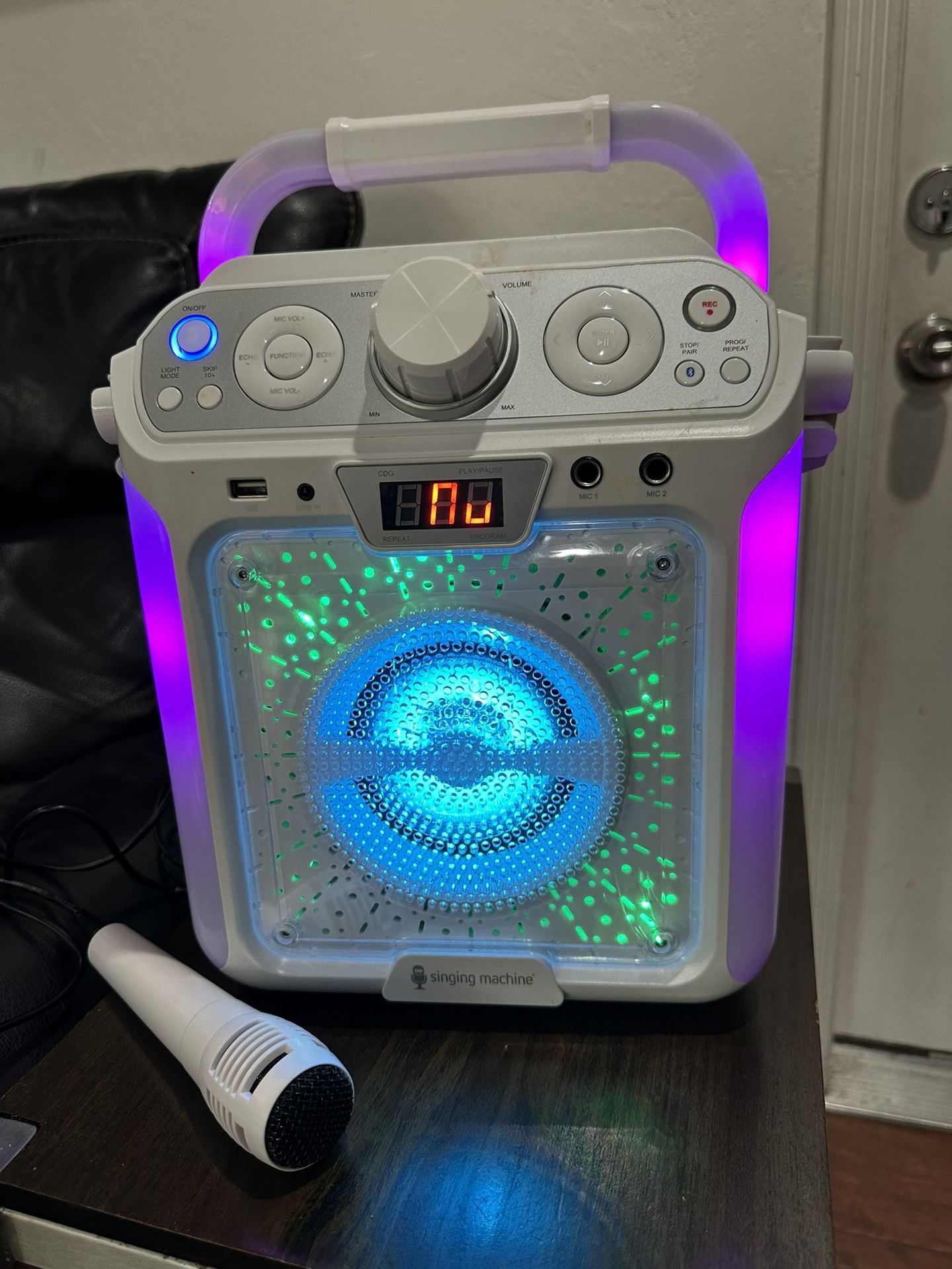 Bluetooth karaoke system