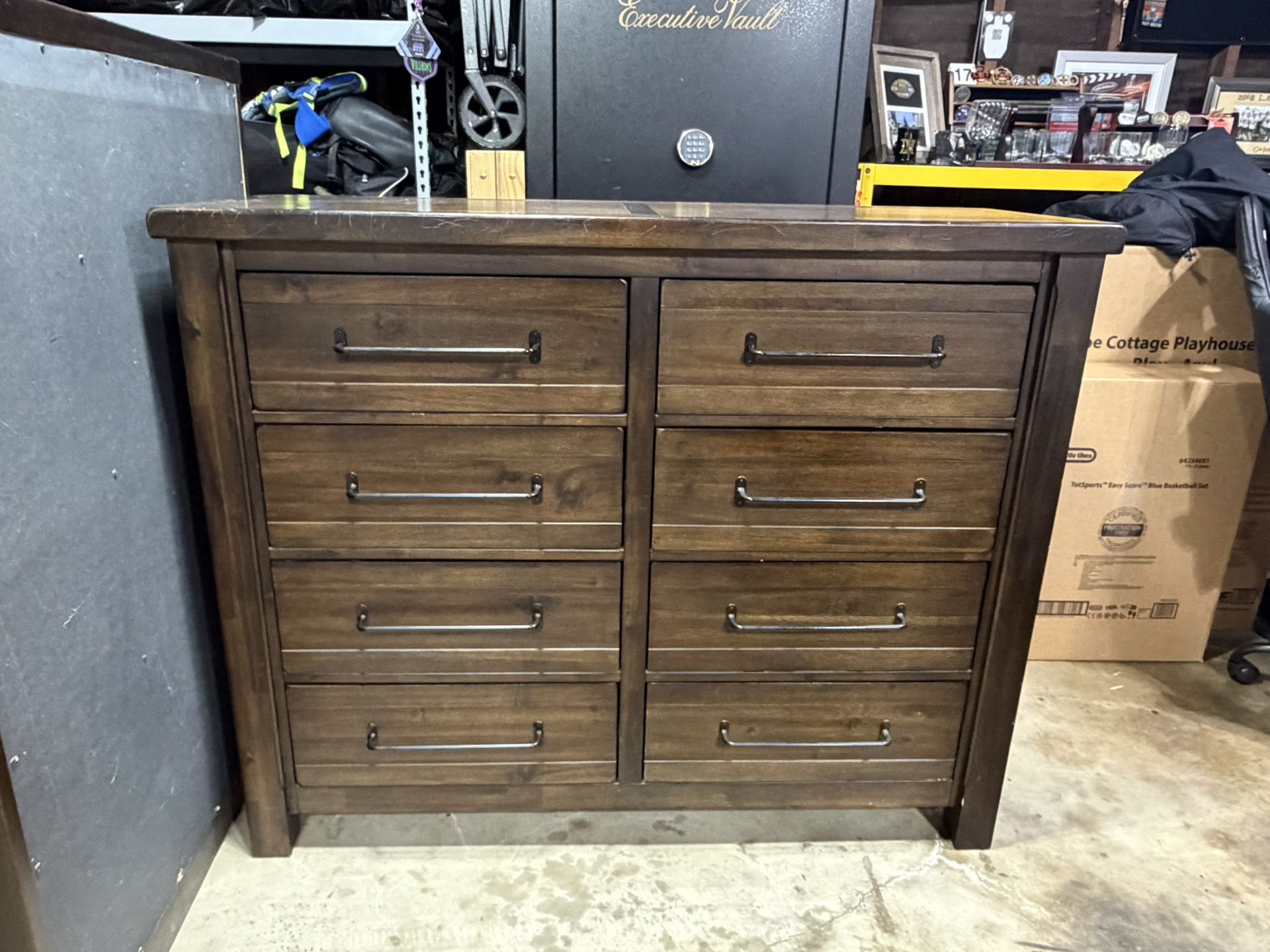 Bedroom Set (2 Dressers & 2 Nightstands)