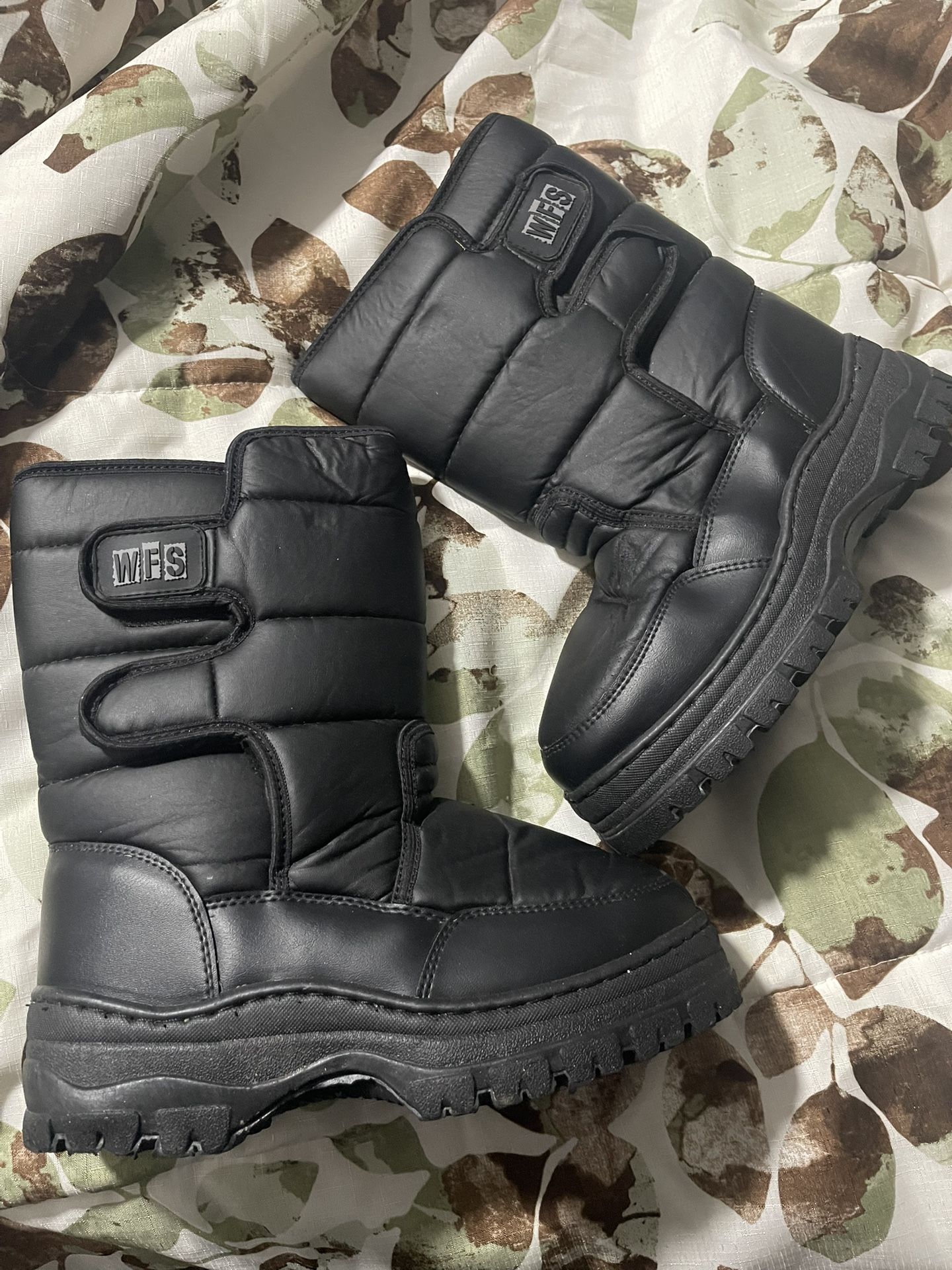 Snow Boots Men Sz 7
