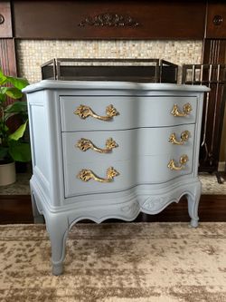WHIMSICAL BLUE VINTAGE END TABLE