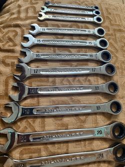 Milwaukee Combination Ratcheting Wrench Set Metric