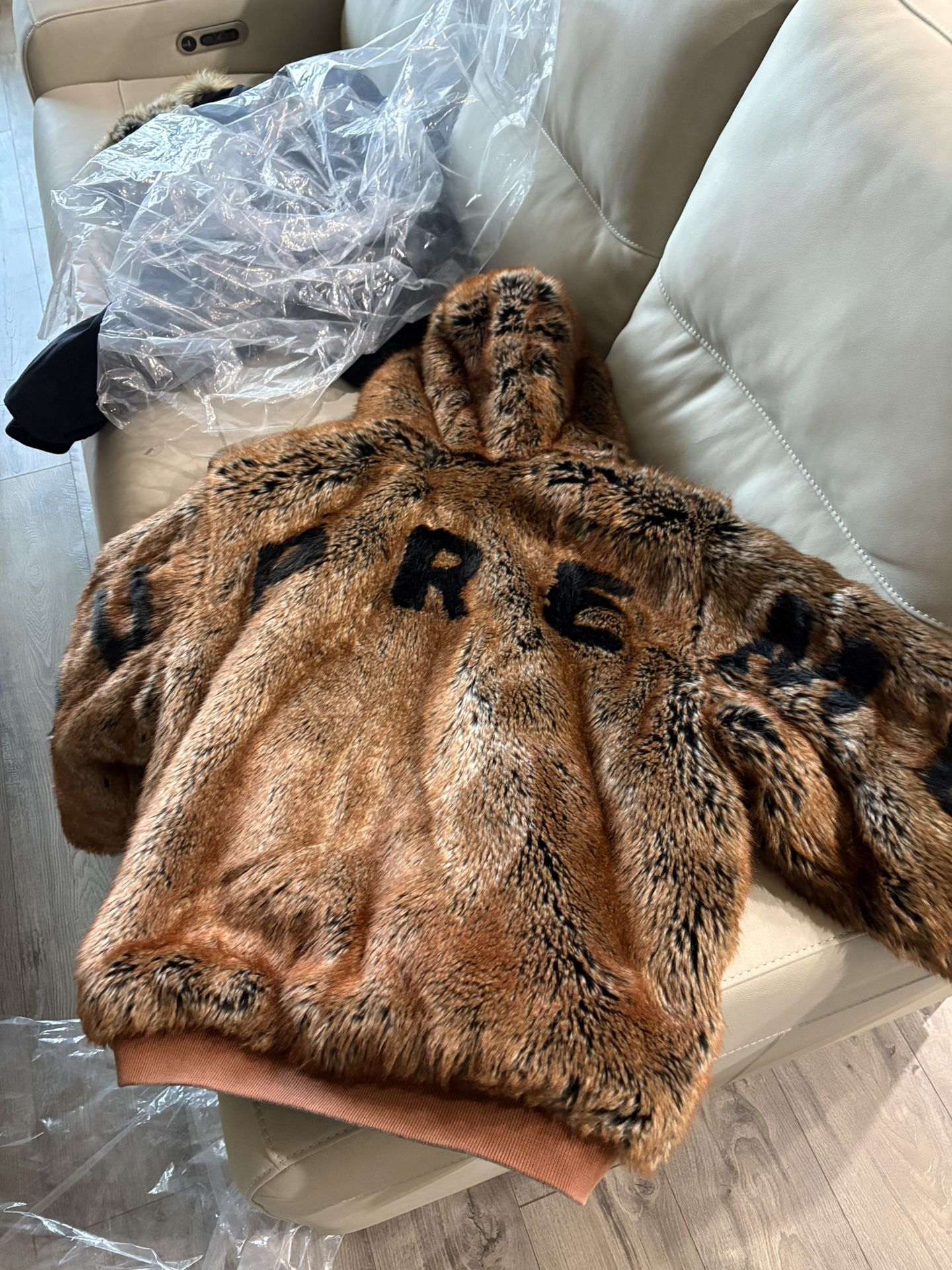Supreme Reverse Jacket Large