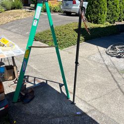 Like New Ladder 6ft