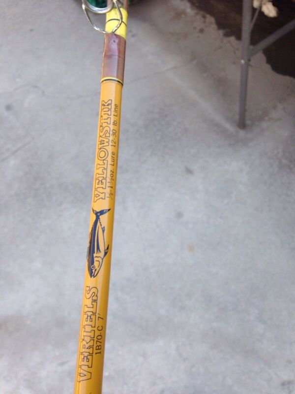Vertels yellow stick fishing rod