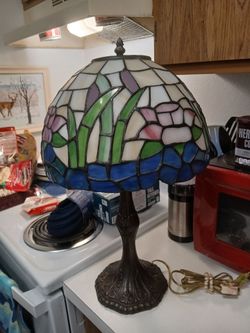 TIFFINY LAMP/NEW