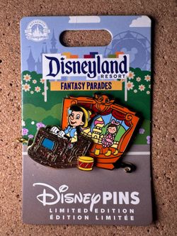 Disney 2024 DLR Disneyland Fantasy Parade PINOCCHIO'S DARING JOURNEY LE 2500 Pin