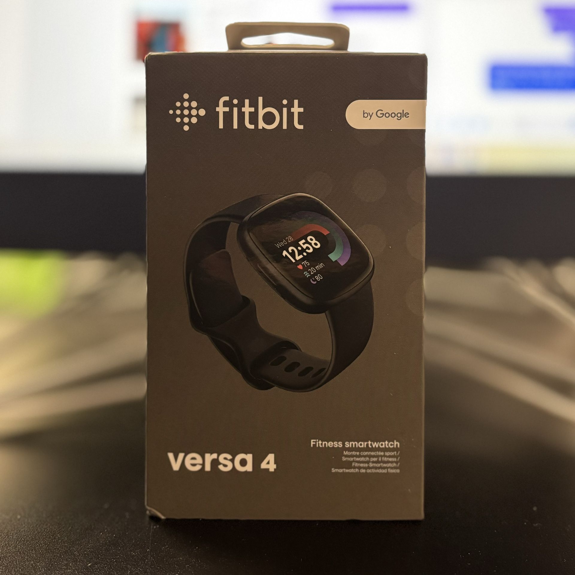 Fitbit Versa 4 Smartwatch Aluminum 24mm