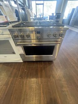 Cafe 36" Smart Gas Range