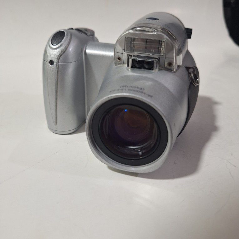 Great Working Vintage Digital Konica Minolta DiMAGE Z10