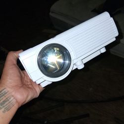 Home Theater Projector 