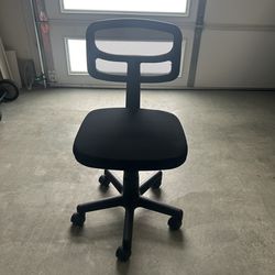 Childrens Desk Chair (Black)