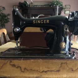 Singer 99k Sewing Machine 