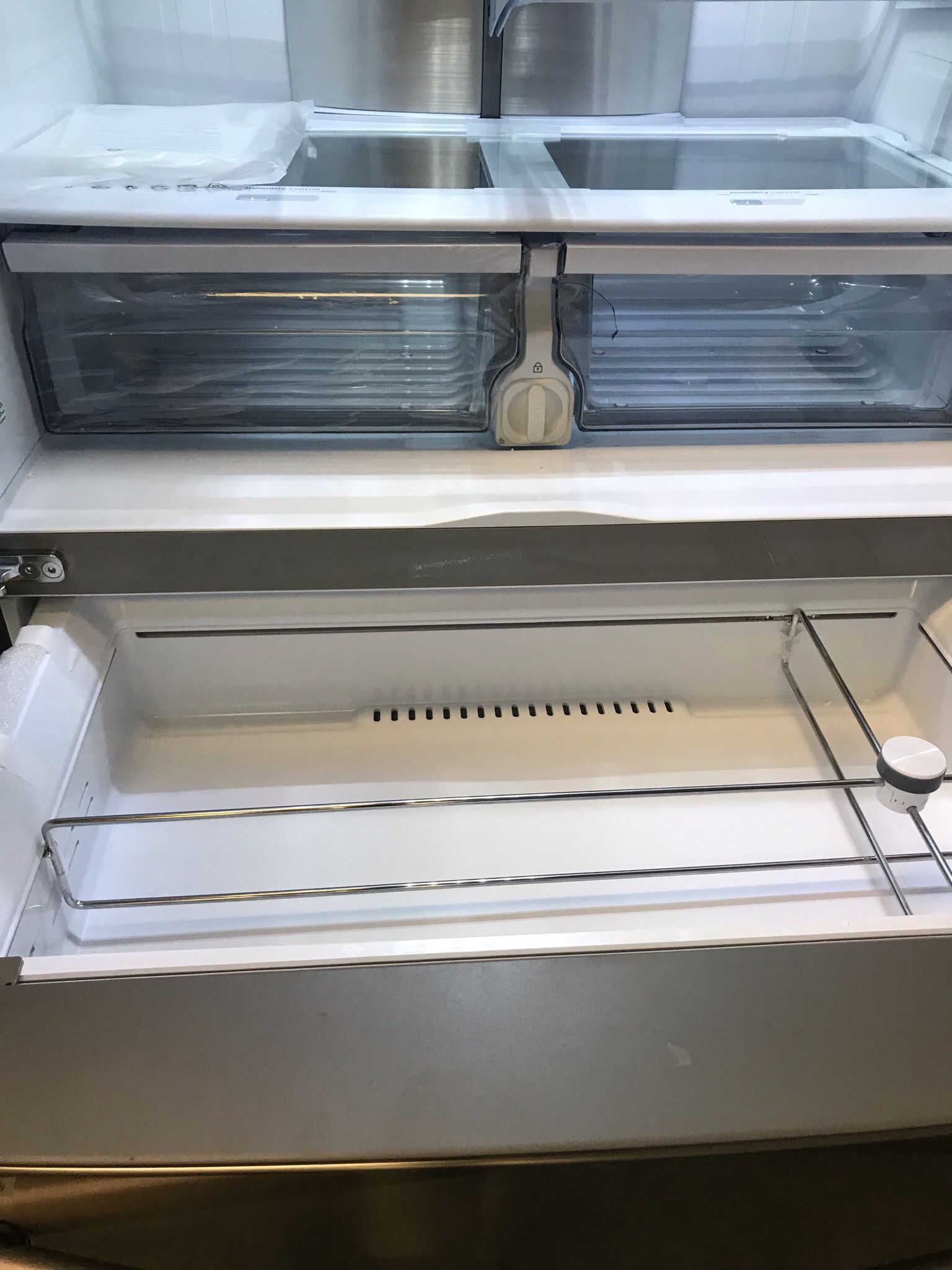 SAMSUNG FRENCH DOOR STAINLESS STEEL COUNTER DEEPTH REFRIGERATOR BRAND NEW OPEN BOX