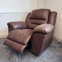 Ashley Stoneland Power Recliner (barely used)