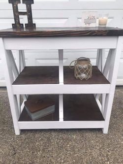 Farmhouse style entry/display table