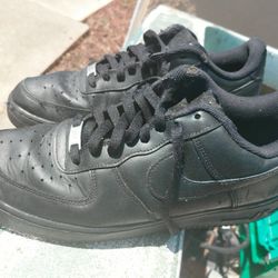Low AF1 Size 11