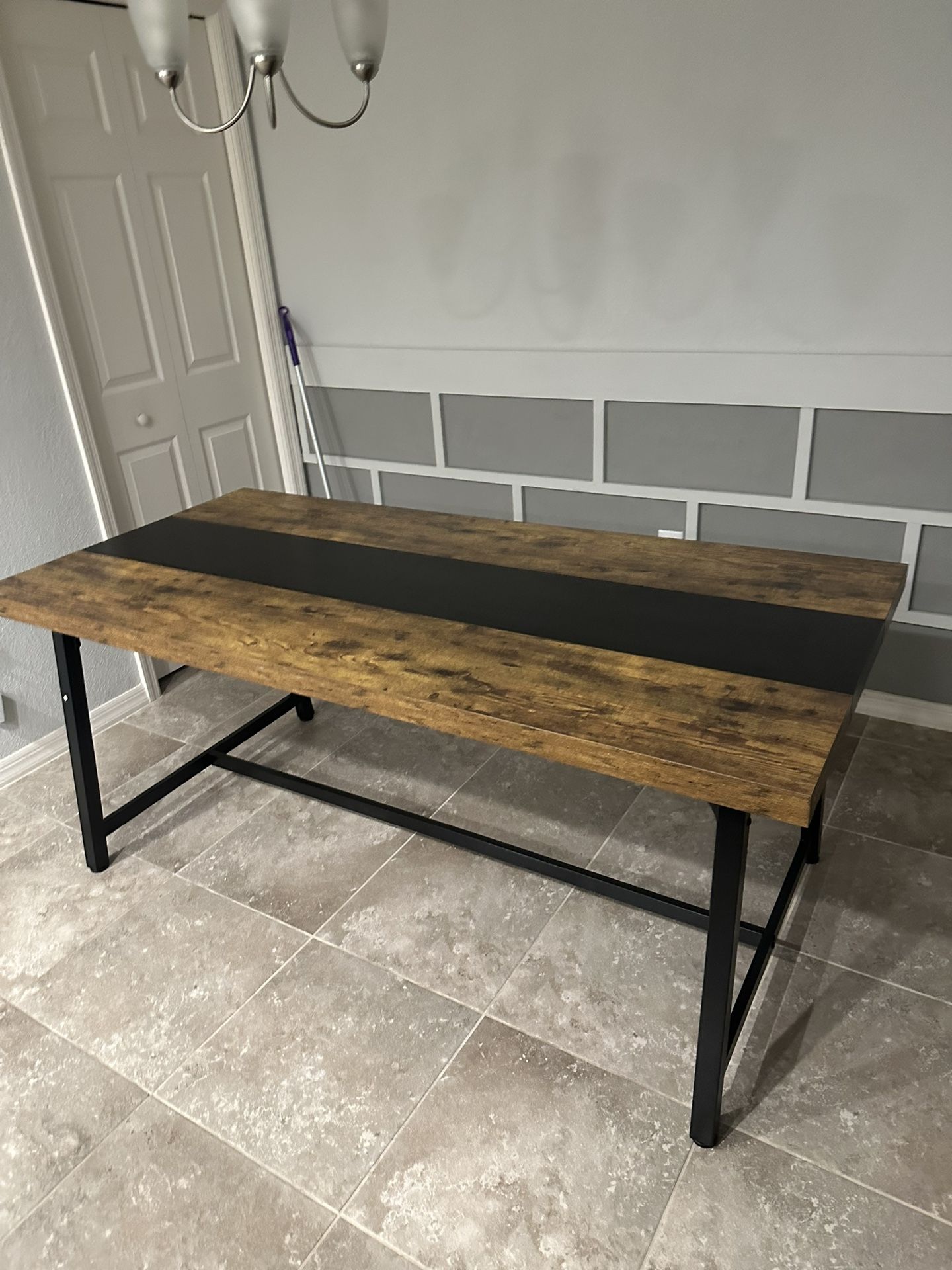 Brand new Kitchen Table 