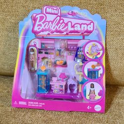 Mini BarbieLand Pet Boutique Playset – Collectible Barbie Doll & Animal Accessories
