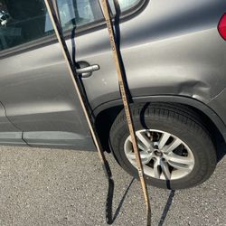 2 Hockey Sticks 