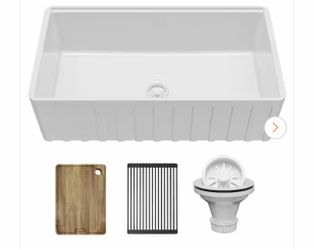 Fireclay 33 in. Farmhouse/Apron-Front Single Bowl White Gloss Fireclay Workstation Kitchen Sink with Reversible Front