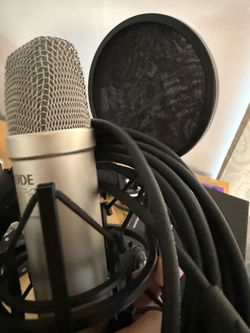 Rode NT1 5th Gen Condenser Microphone