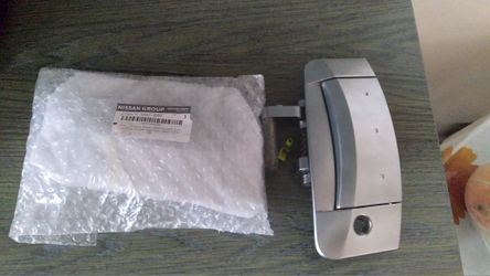 OEM Nissan 350z Left Driver Side Door Handle