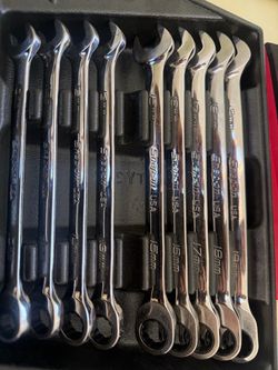 10 pc Snap On  Metric Flank Drive® Ratcheting Combination Wrench Set (10-19 mm