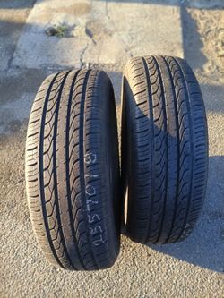 255/70R18 Performer CXV Sport Tires (2) Semi New