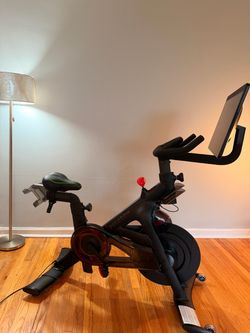 Peloton Bike+ with Rotating Screen – Great Condition
