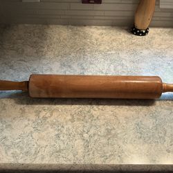 Wooden Rolling Pin.  Large.  Like New