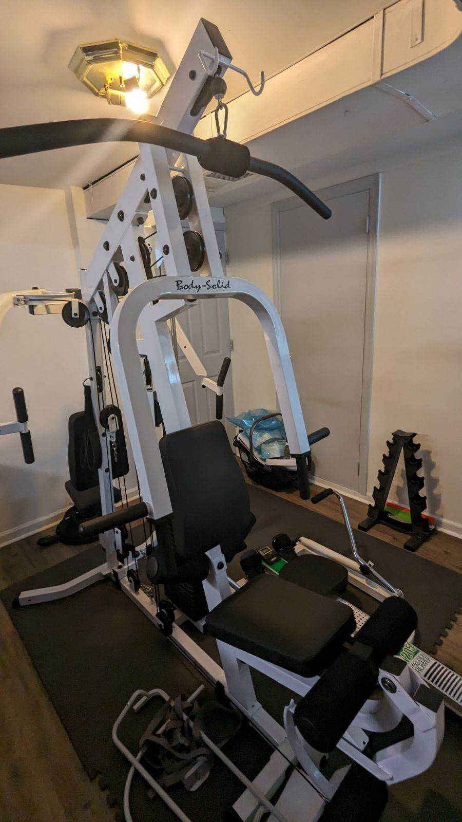 Body Soild EXM2500S Home Gym Workout Station