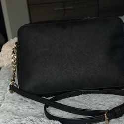 •	Bolsa Michael Kors original – Excelente estado 