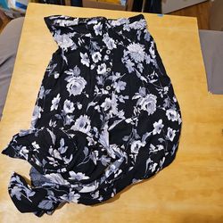 Wild Fable Skirt Size Small Like New