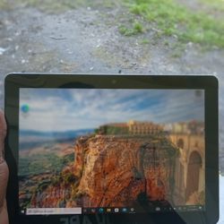 Microsoft Surface Pro Tablet With Keyboard 22H2 Window 10 Pro“WORKS PERFECTLY”