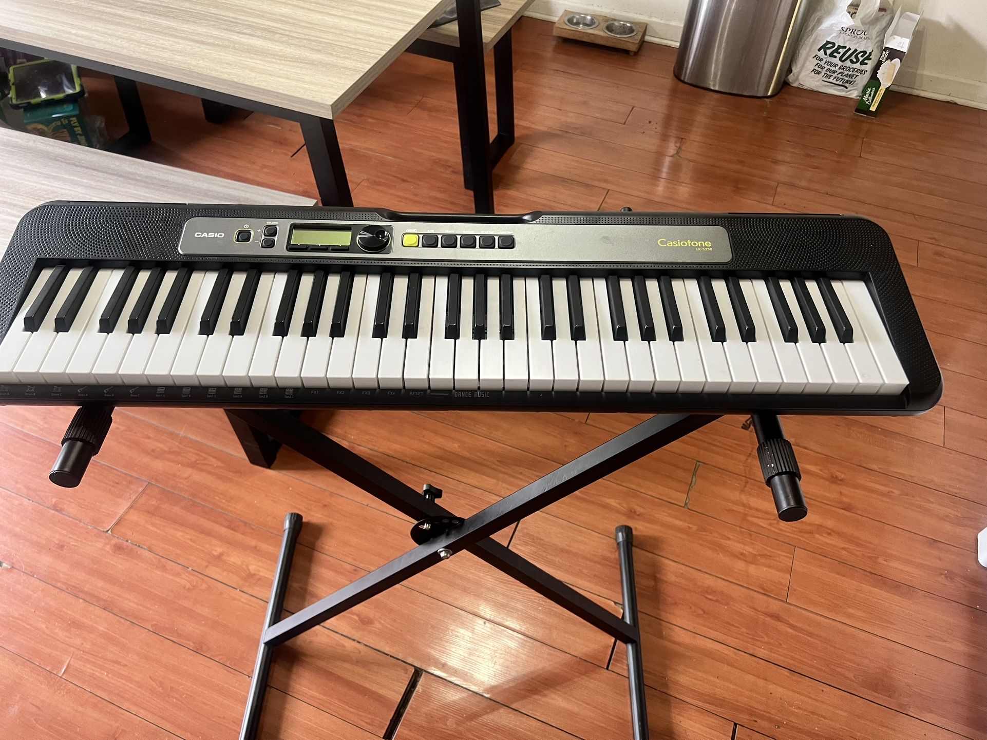 Keyboard Casio