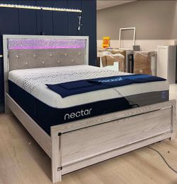 💞OM 💞  Brand New bedroom set