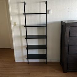 Moving sale