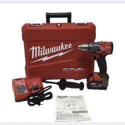 Milwaukee Cordless Drill EPJ031616