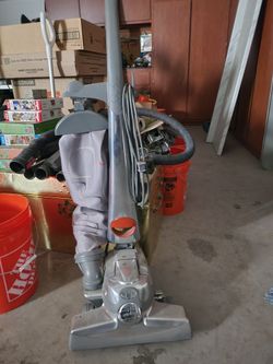 BEAUTIFUL KIRBY VACUUM & CARPET CLEANER