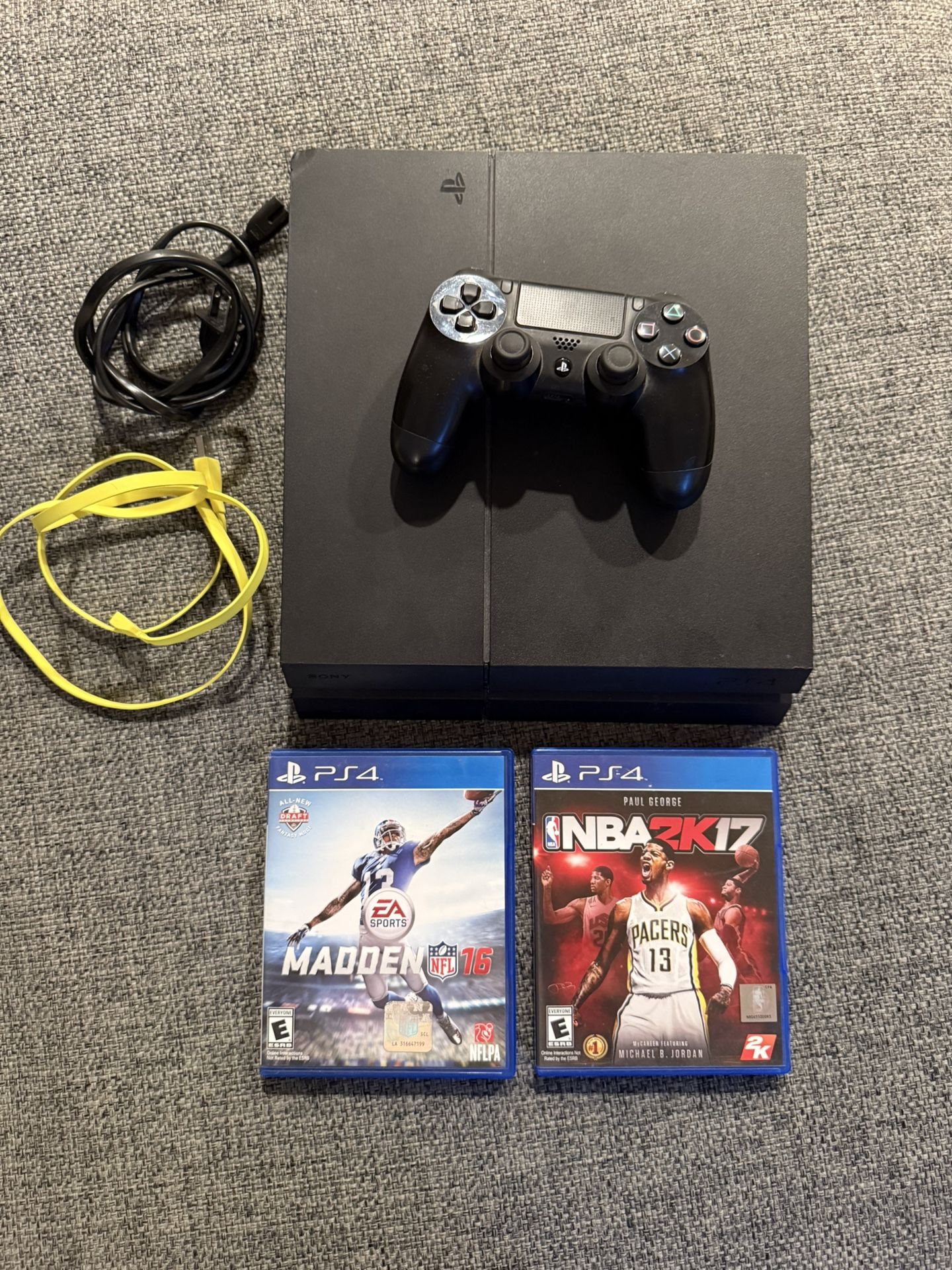 Ps4 Console 1 Controller 2 Games