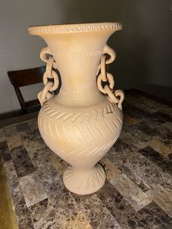 Clay Vase With Chain On Sides