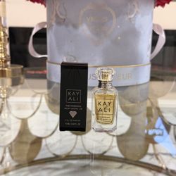 KAYALI THE WEDDING VELVET SANTAL | 35 Eau de Parfum🖤