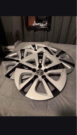 Full Toyota OEM Set Wheel Covers (2019 Prius)