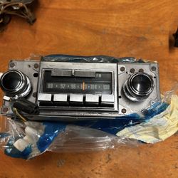 Original Radio From A 1968 Corvette