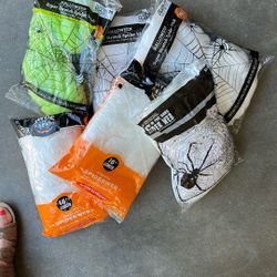 Stretchy Webbing For Halloween