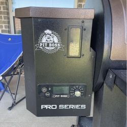 Pitboss 1100 Pro Series Smoker