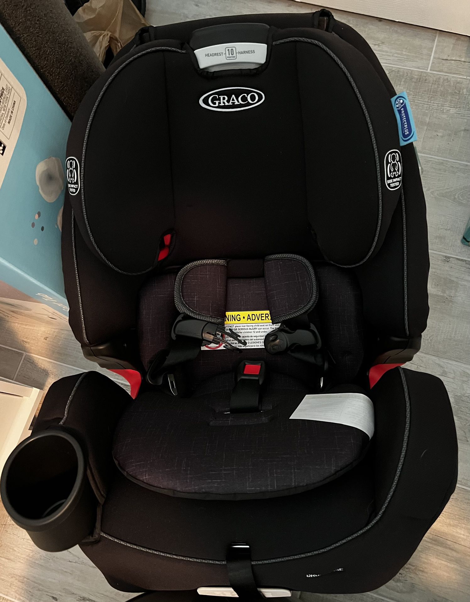 Brand New Graco Grows4Me 4 In 1 Car Seat
