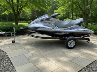 2011 Yamaha FX Cruiser HO 3 Seater in like new condition